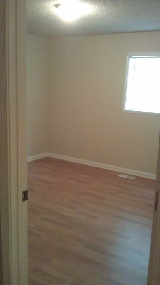 451 Camden Cir - Photo 5 of 10