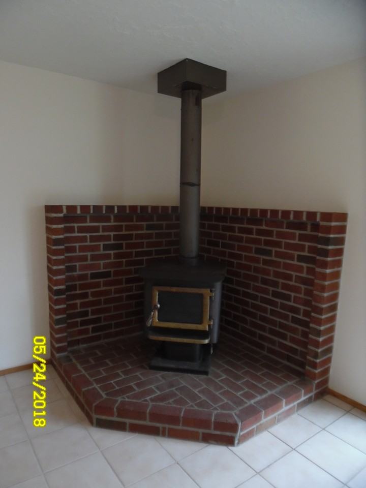 745 Se Alethea Way - Photo 6 of 15
