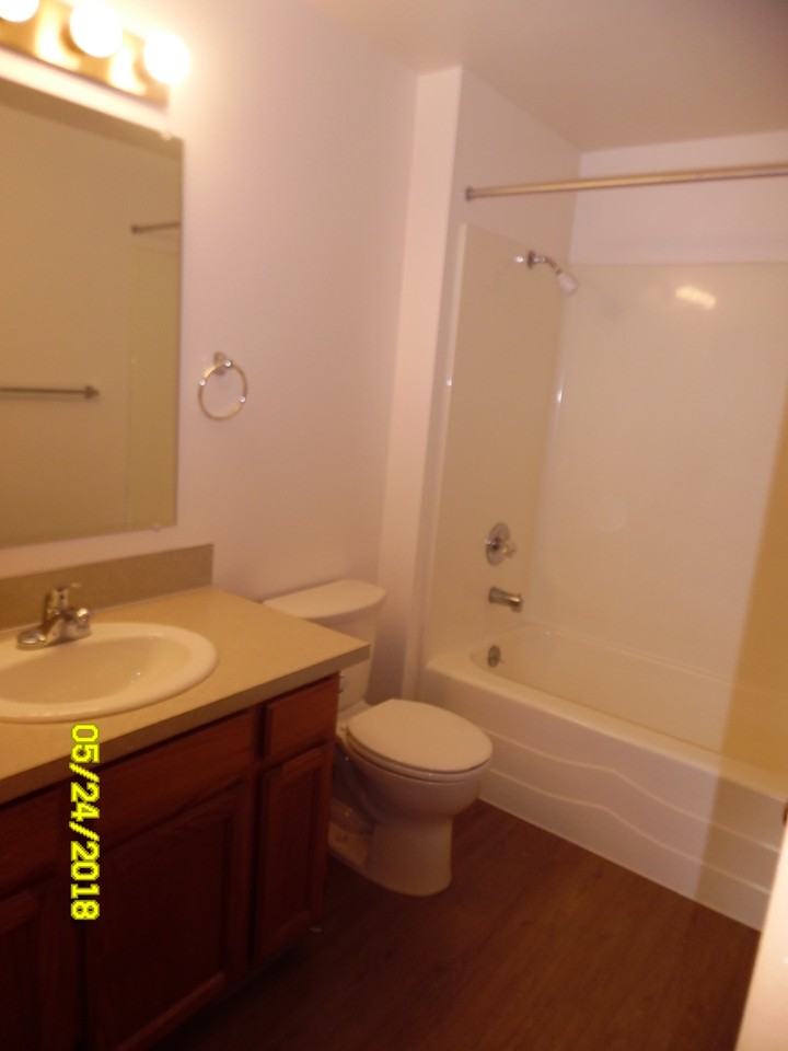 745 Se Alethea Way - Photo 7 of 15