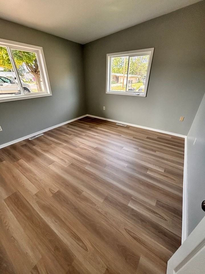 1304 Vandenburg Cir - Photo 6 of 10
