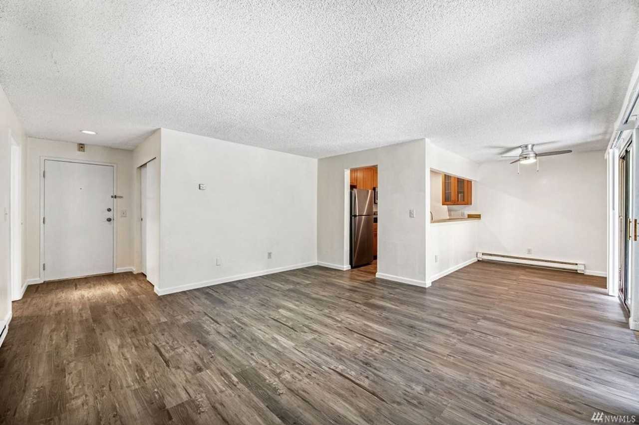 6858 139th Ave Ne #700 - Photo 7 of 15