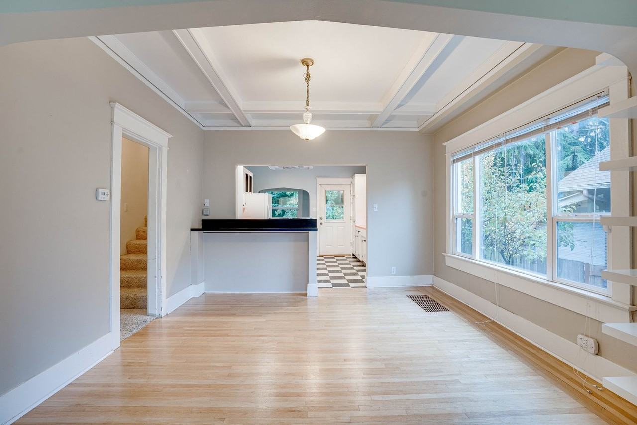6520 21st Ave Nw - Photo 4 of 20