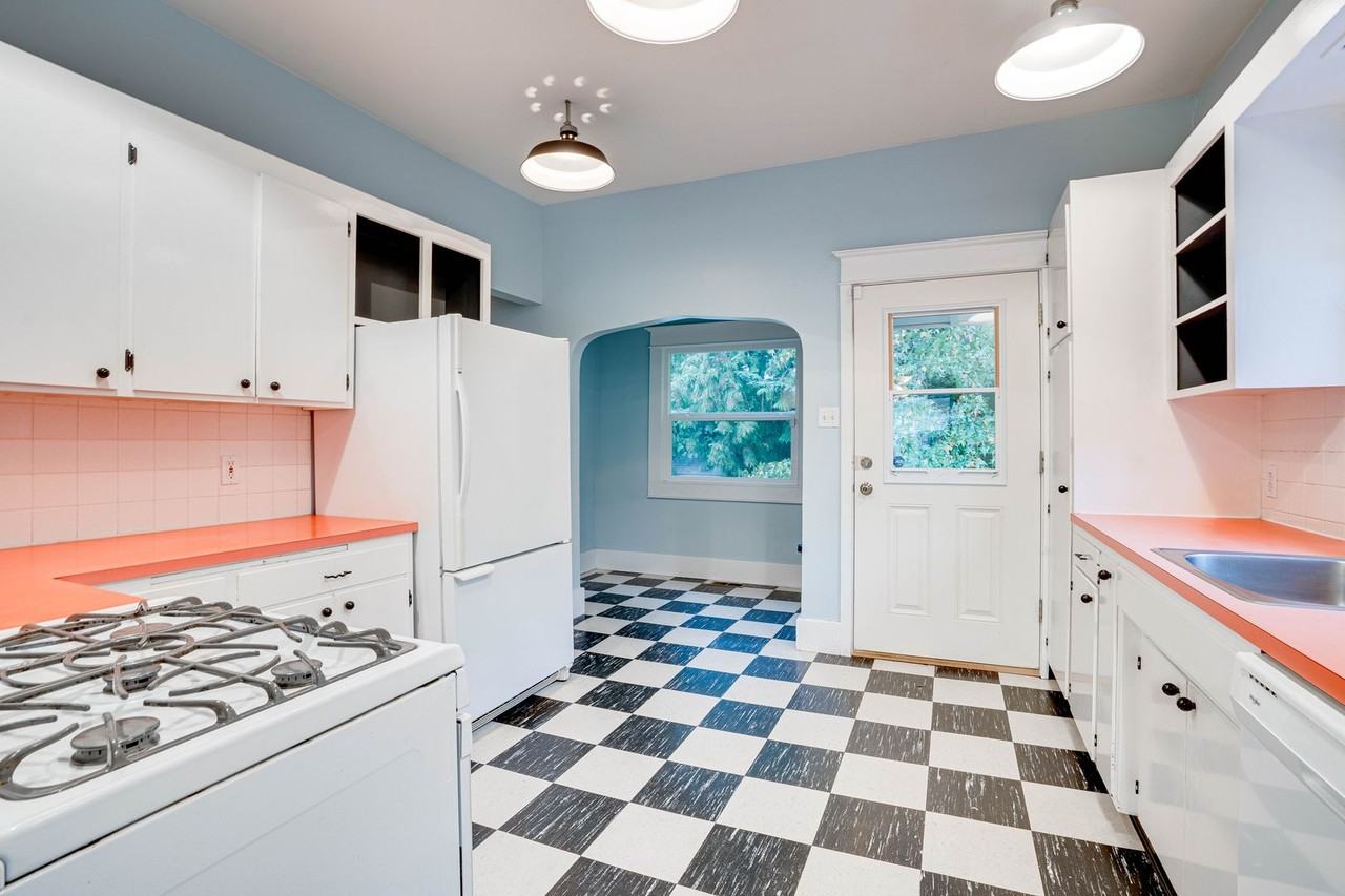 6520 21st Ave Nw - Photo 6 of 20