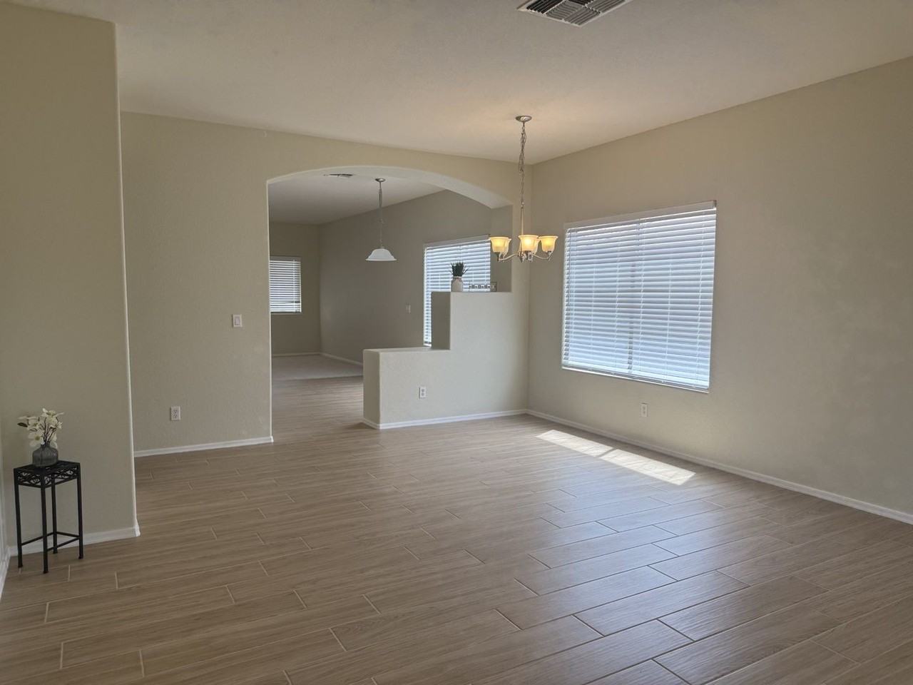 3587 S Arroyo Ln - Photo 2 of 20
