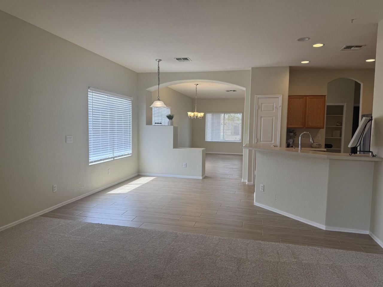 3587 S Arroyo Ln - Photo 4 of 20