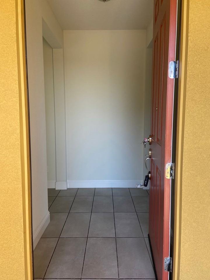 35 Huddlestone Cir - Photo 2 of 32