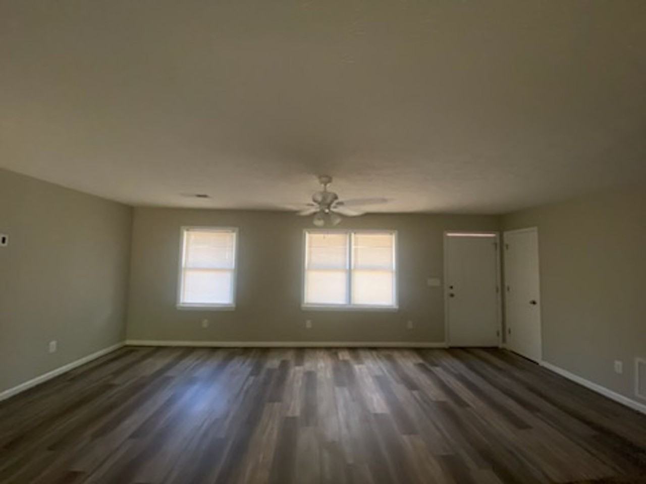 5075 3rd Ave - Photo 3 of 11