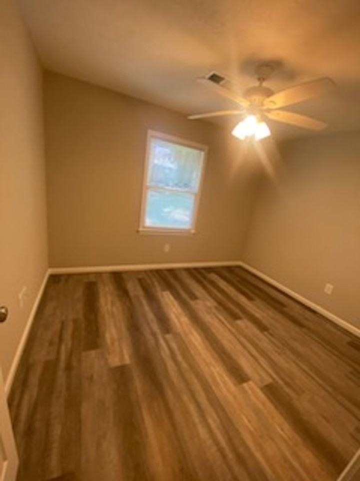 5075 3rd Ave - Photo 5 of 11