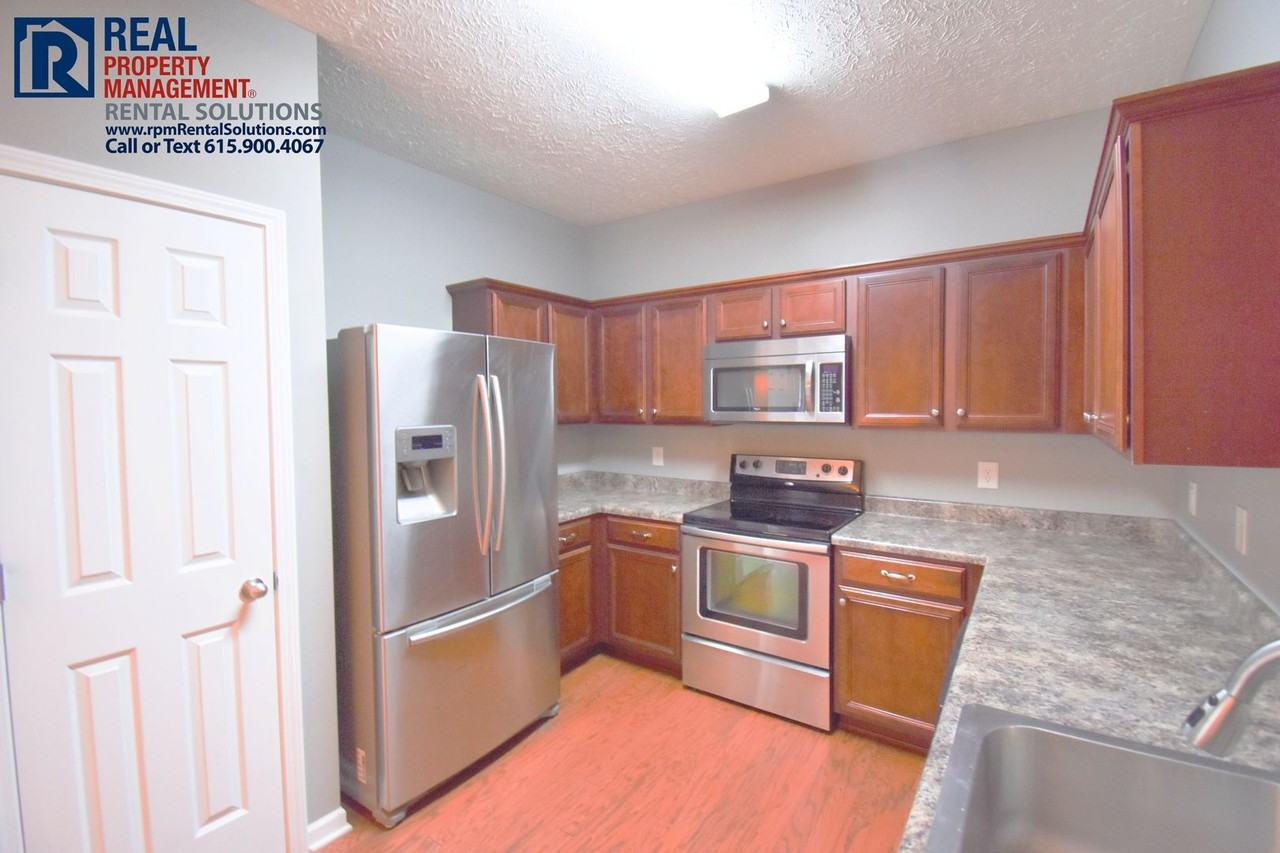 1308 Crown Point Pl - Photo 7 of 23