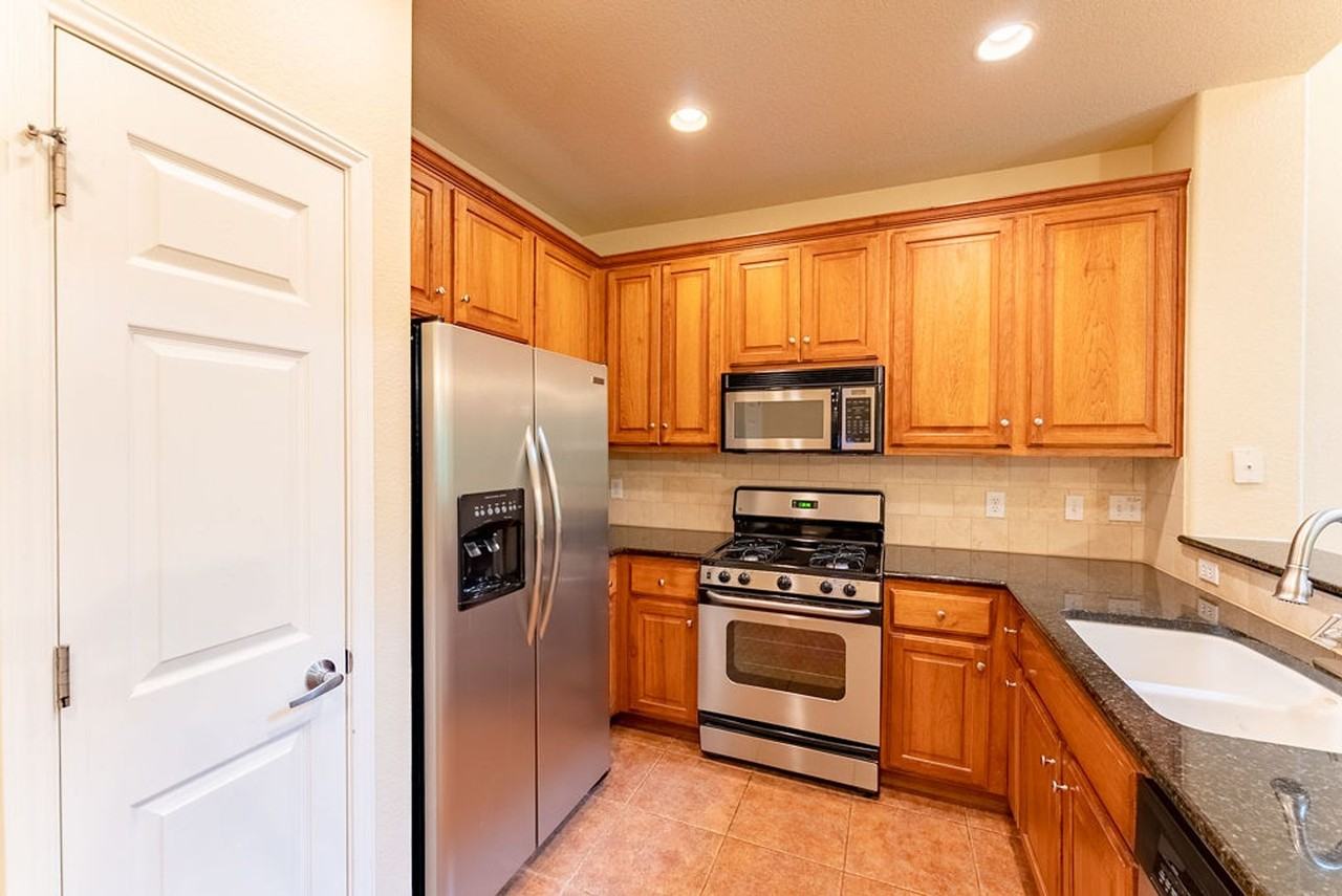 1906 Jentsch Ct #2A - Photo 5 of 26