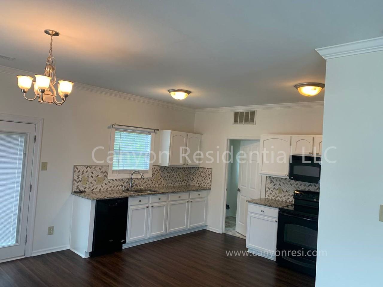 2518 Renard Rd - Photo 3 of 12