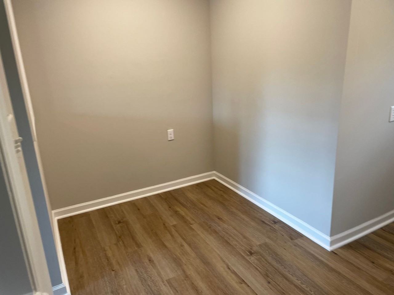 397 Salem Church Rd - Photo 5 of 18