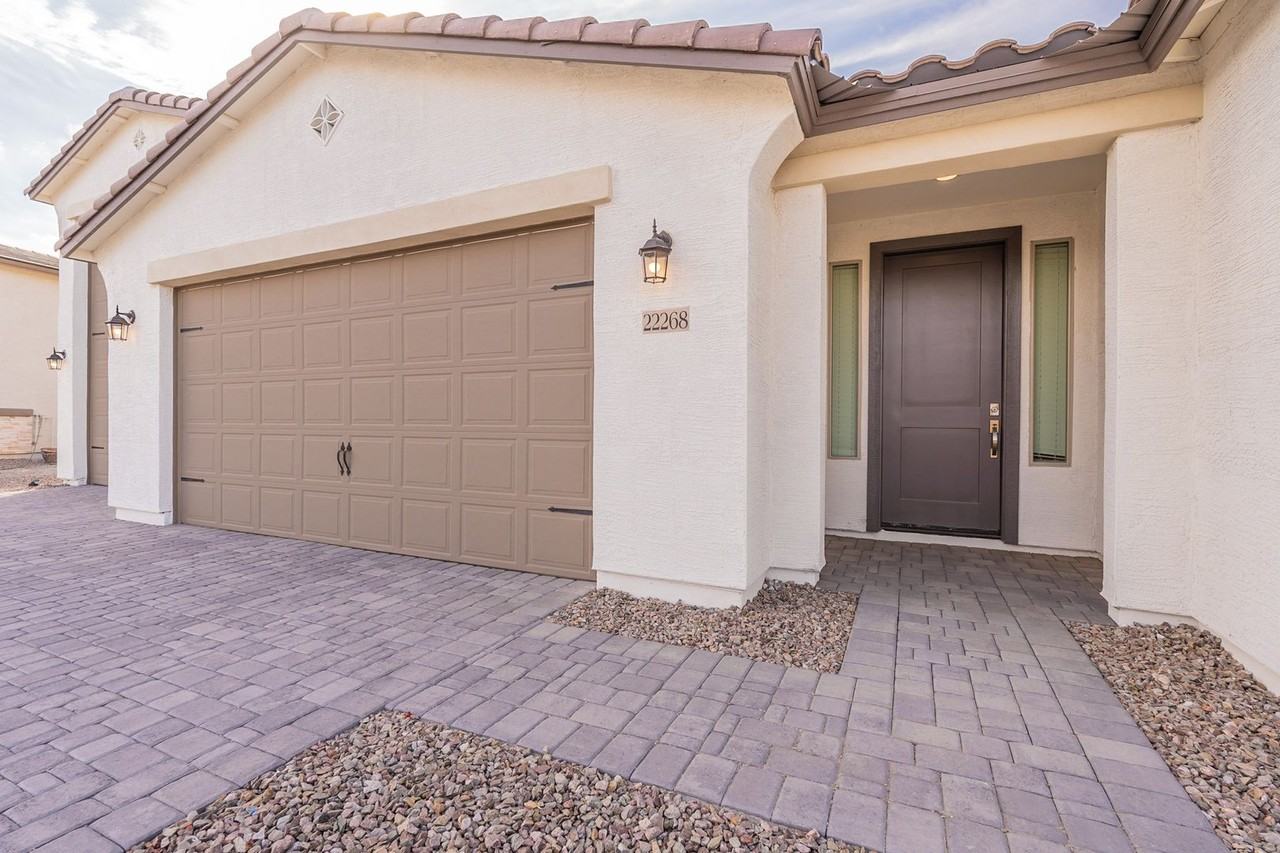 22268 N Risa Dr - Photo 4 of 50