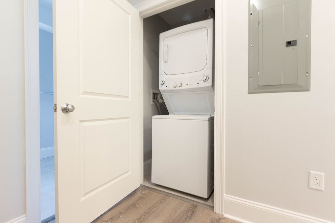 113 Kenrick St - Photo 2 of 15
