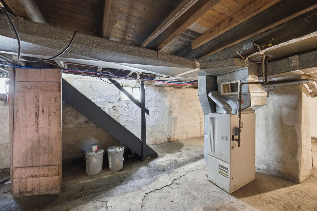 2906 Chester St - Photo 2 of 22
