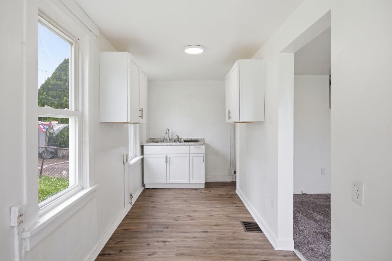 2906 Chester St - Photo 4 of 22