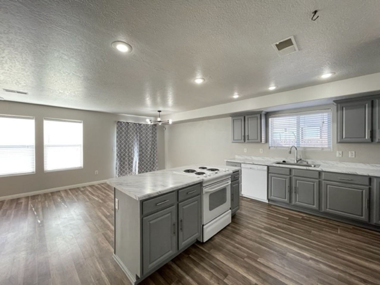 2906 N Gemini Meadows Ln - Photo 5 of 28