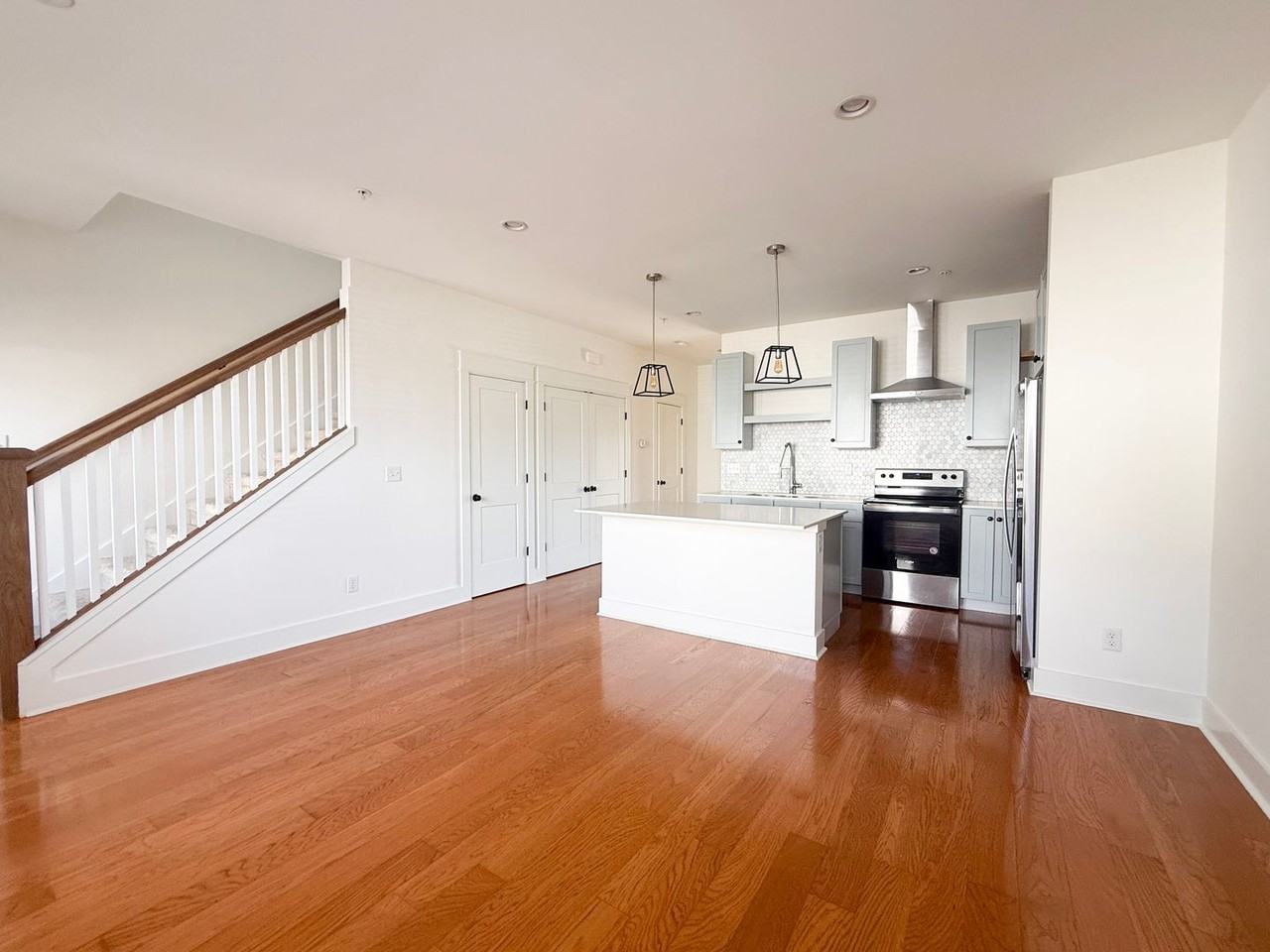 105 Allison Way - Photo 3 of 33