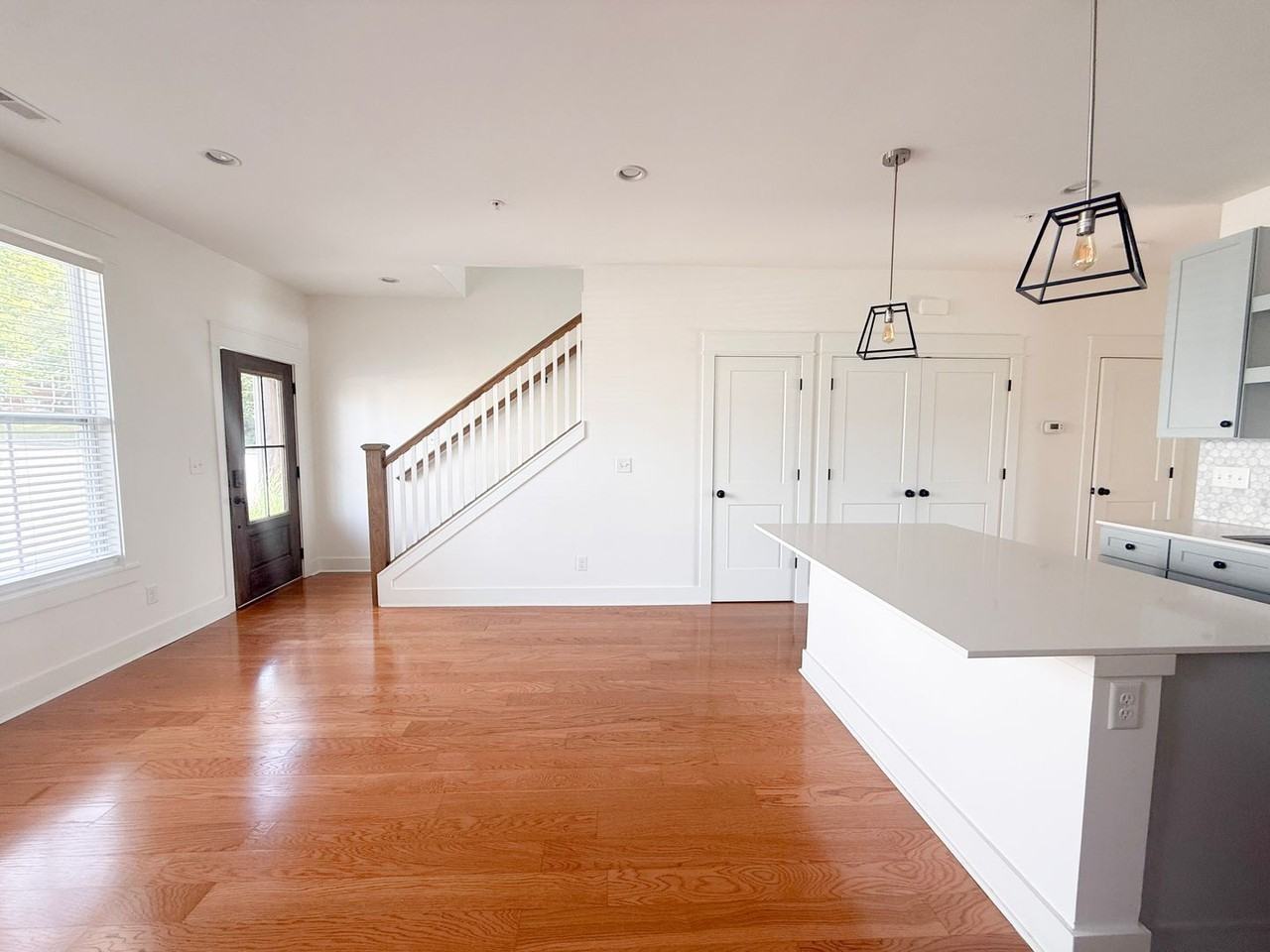 105 Allison Way - Photo 4 of 33
