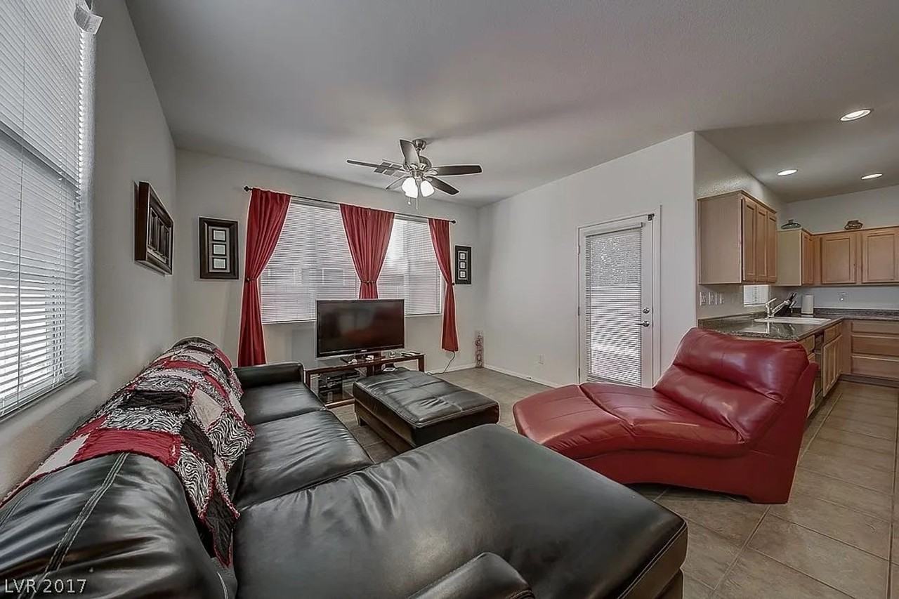 10582 El Cerrito Chico St - Photo 5 of 29
