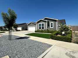 featured image of 3803 N Santa Fe St
