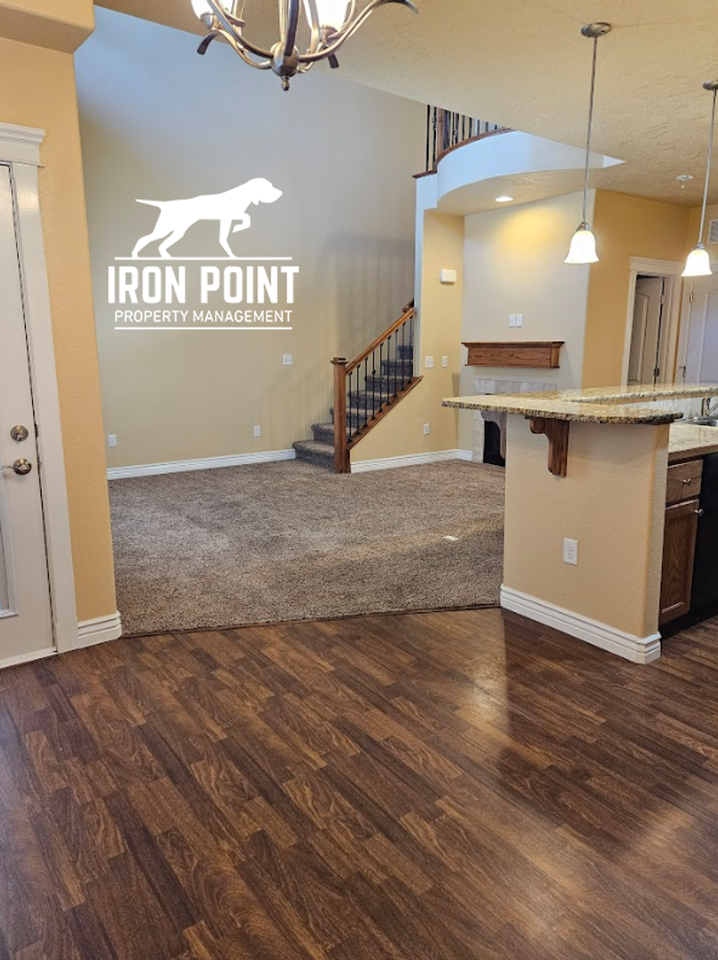 10817 W Franklin Rd - Photo 5 of 37
