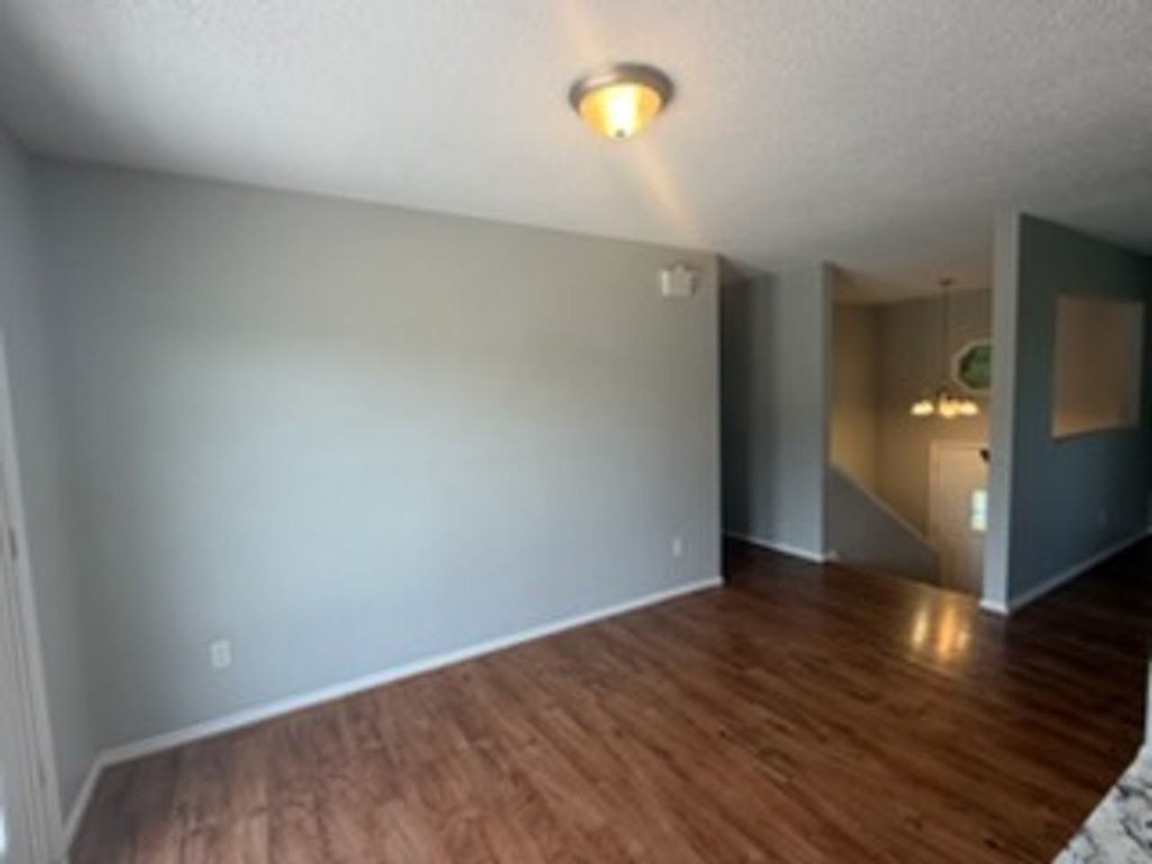 20380 Simmons Rd - Photo 5 of 8