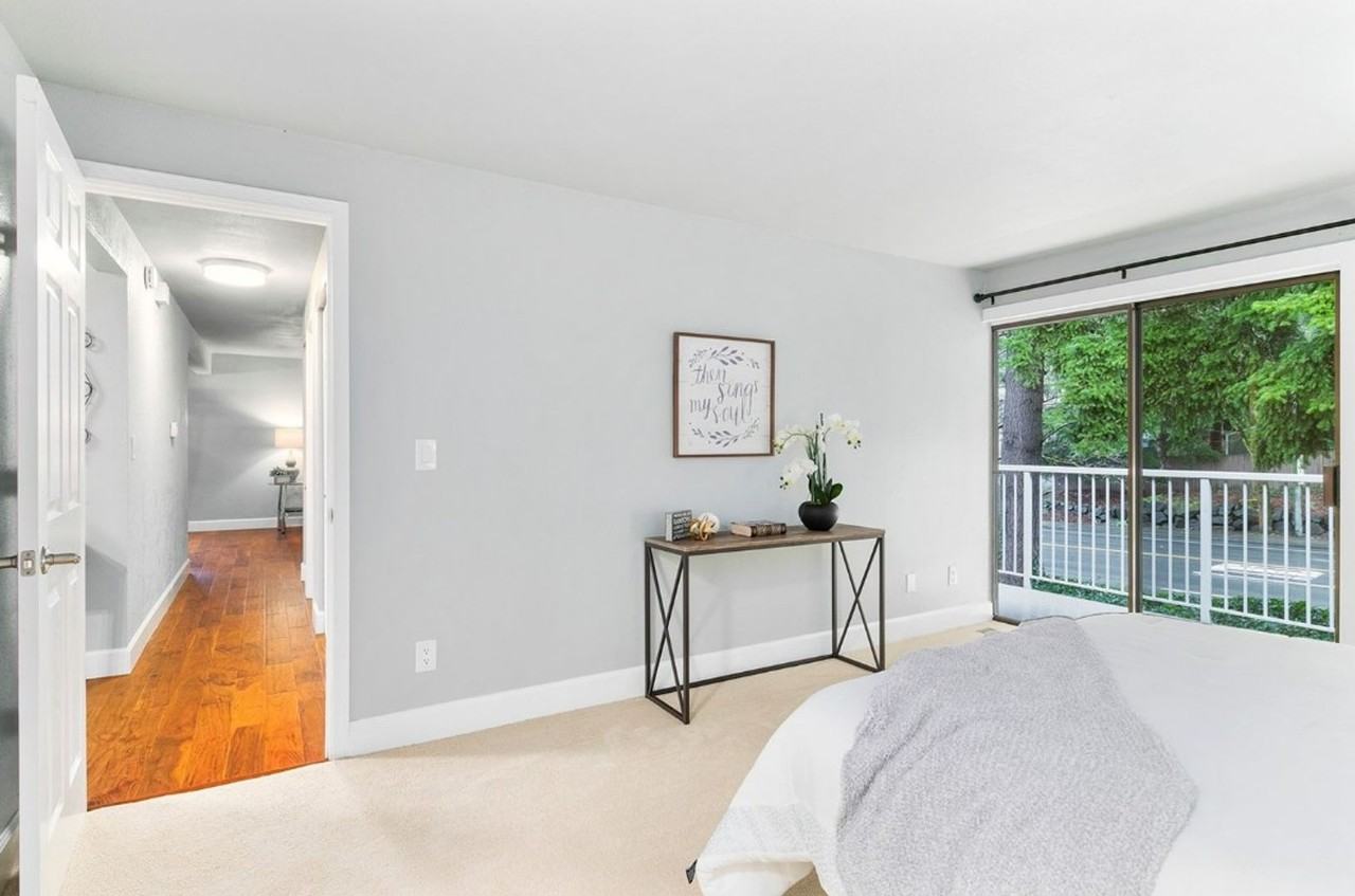 9908 Ne 124th St #906 - Photo 7 of 26