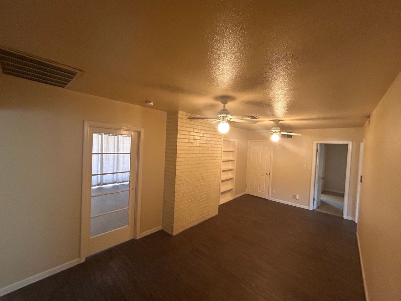 1920 N 11th Ave - Photo 7 of 14