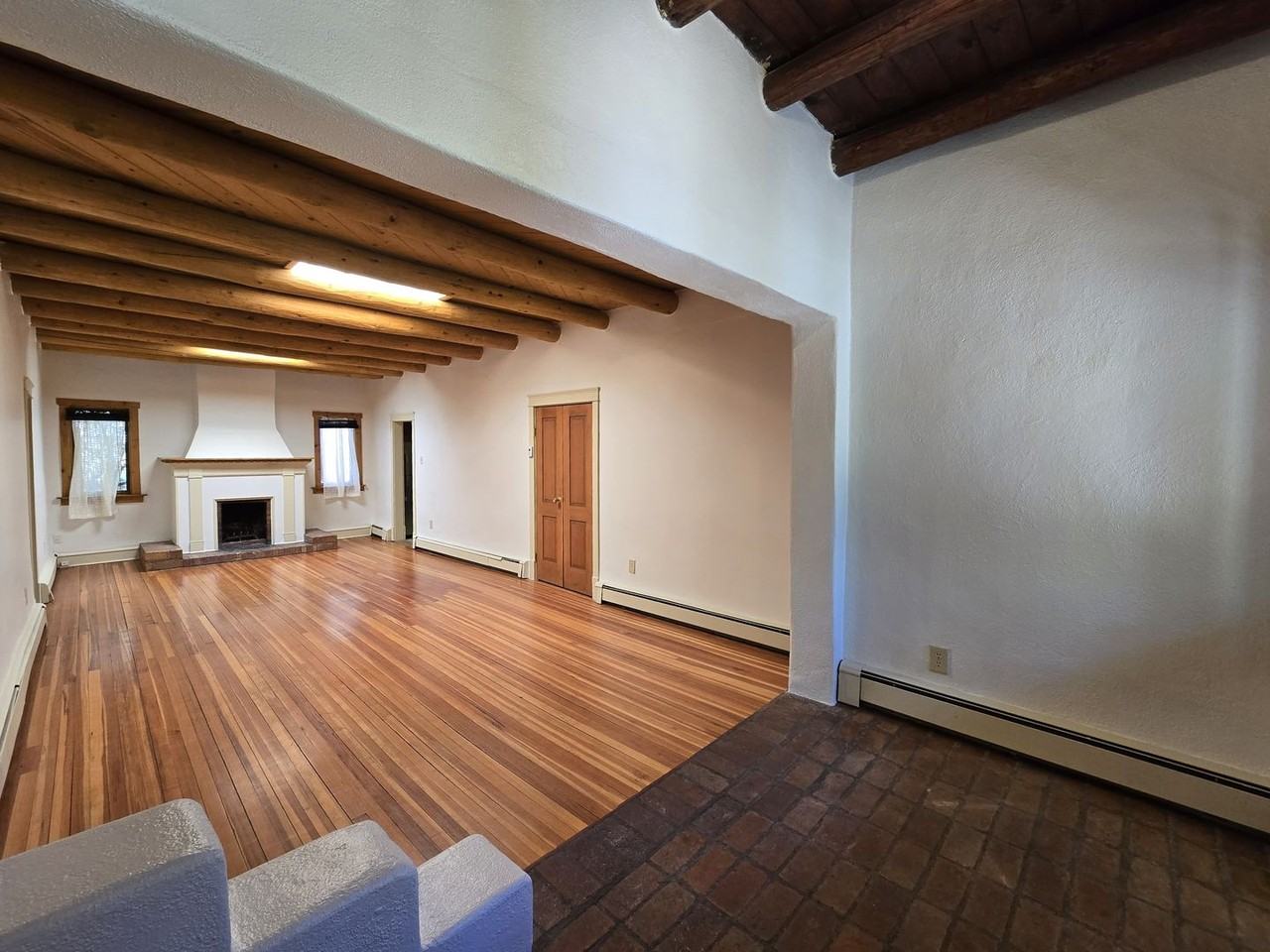 342 Hillside Ave - Photo 7 of 34