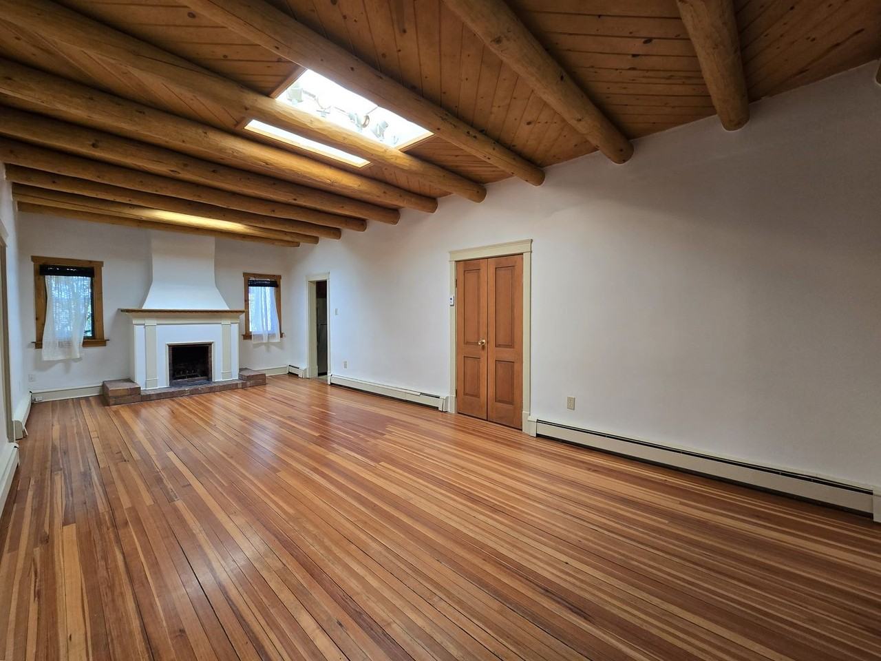 342 Hillside Ave - Photo 3 of 33