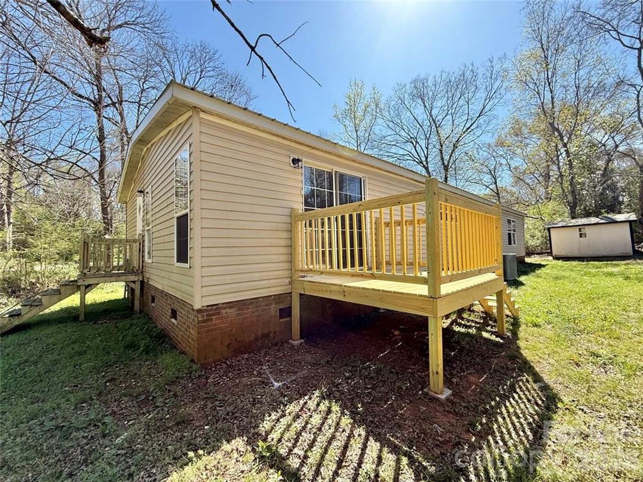 129 Reed St - Photo 4 of 20