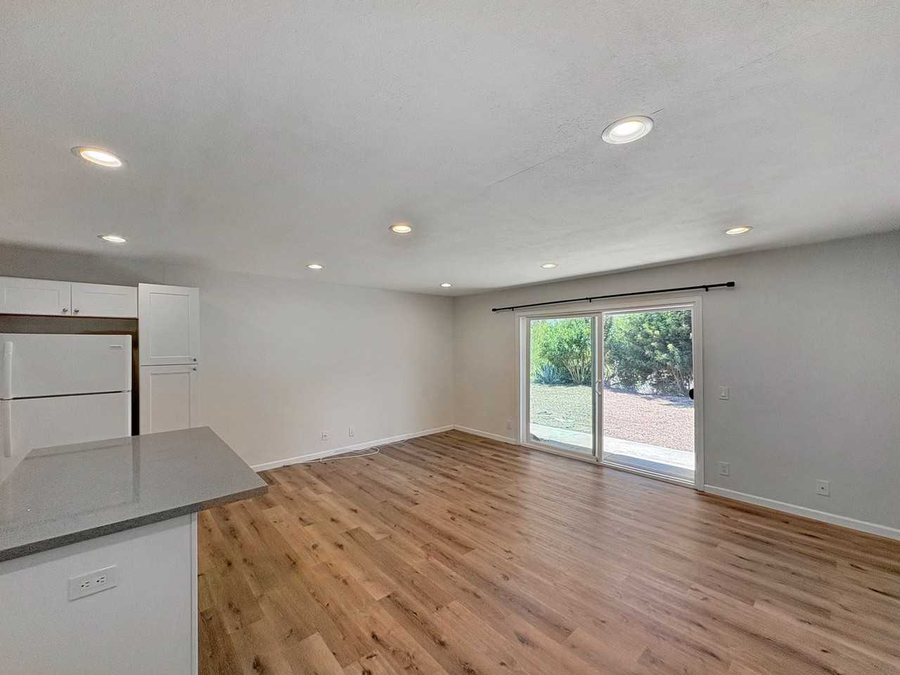 552 Luna Dr - Photo 6 of 22