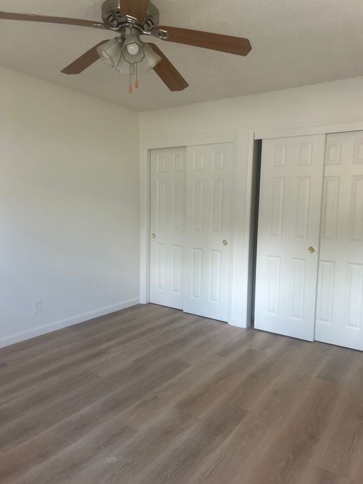 2221 Princeton Dr #11 - Photo 7 of 11