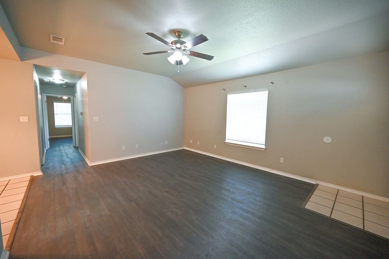 510 N Sewell Dr #A - Photo 2 of 10