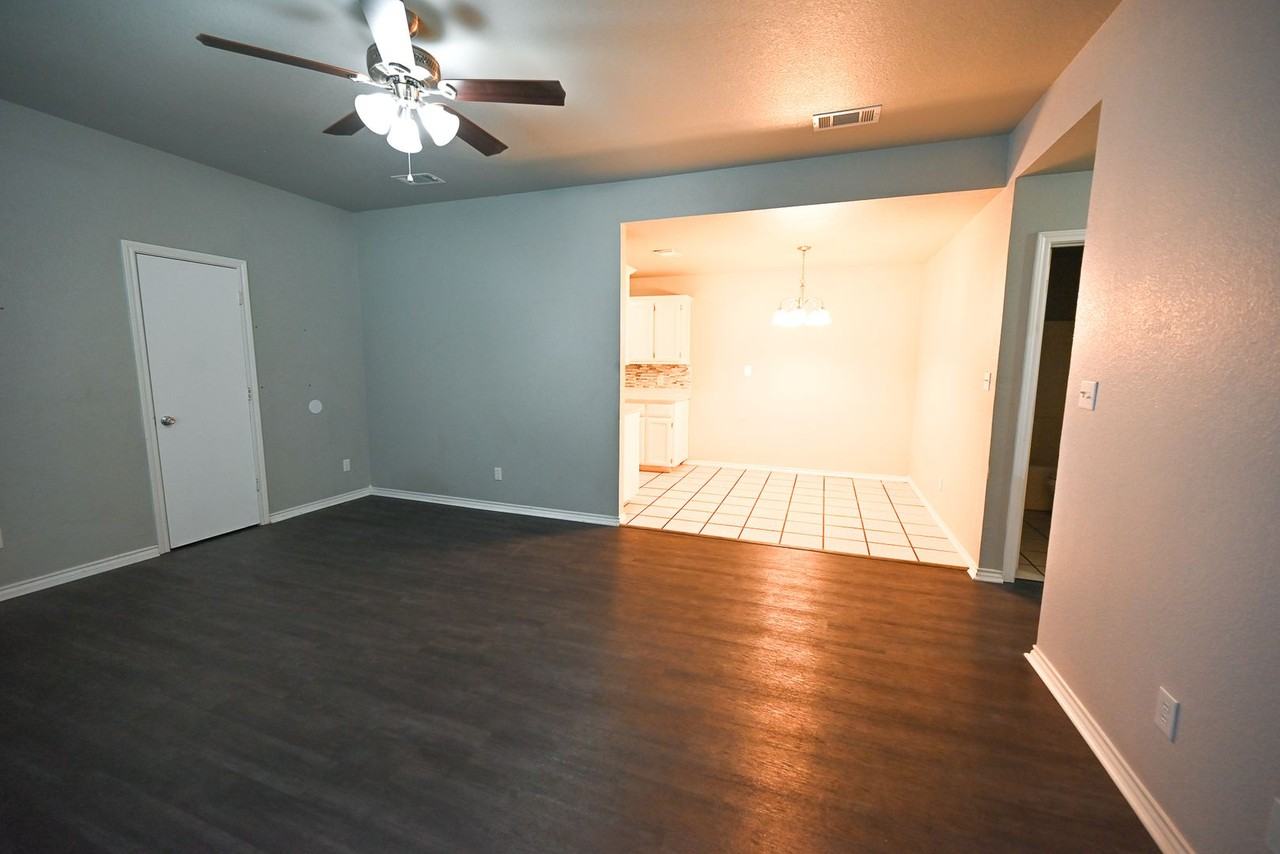 510 N Sewell Dr #A - Photo 4 of 10
