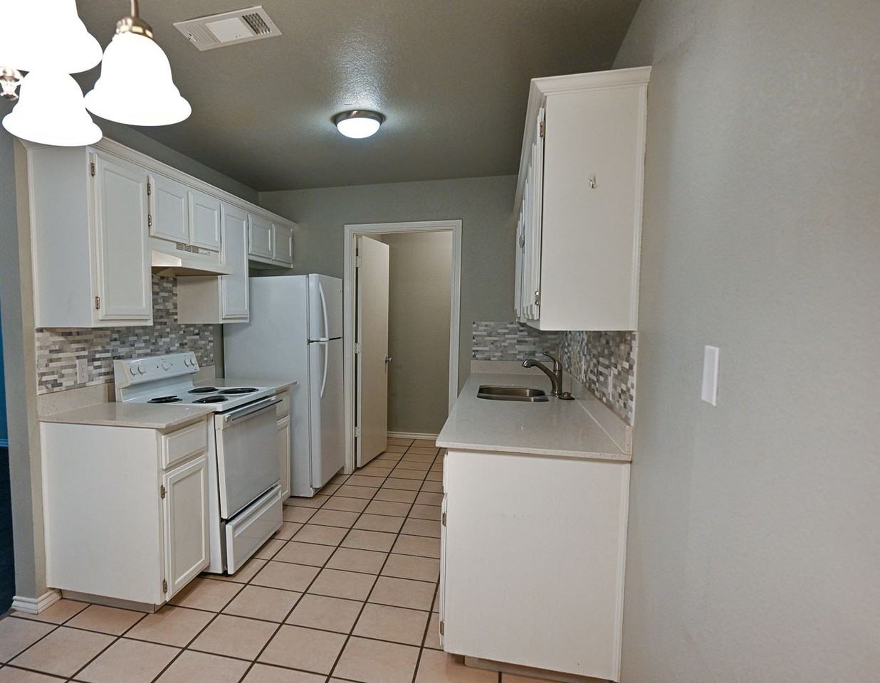 510 N Sewell Dr #A - Photo 5 of 10