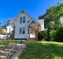 featured image of 626 12th Ave S