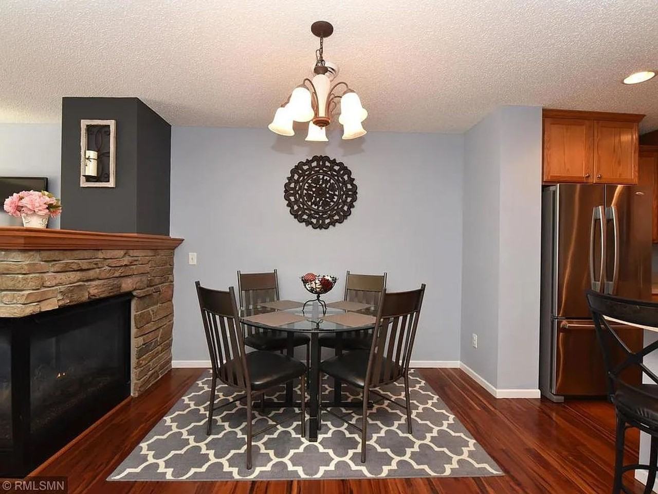 10866 Kingsfield Ln - Photo 5 of 15