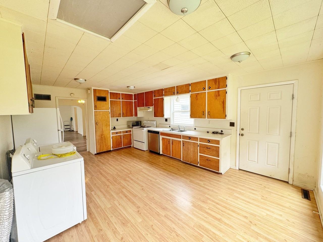312 Jackson St - Photo 2 of 24