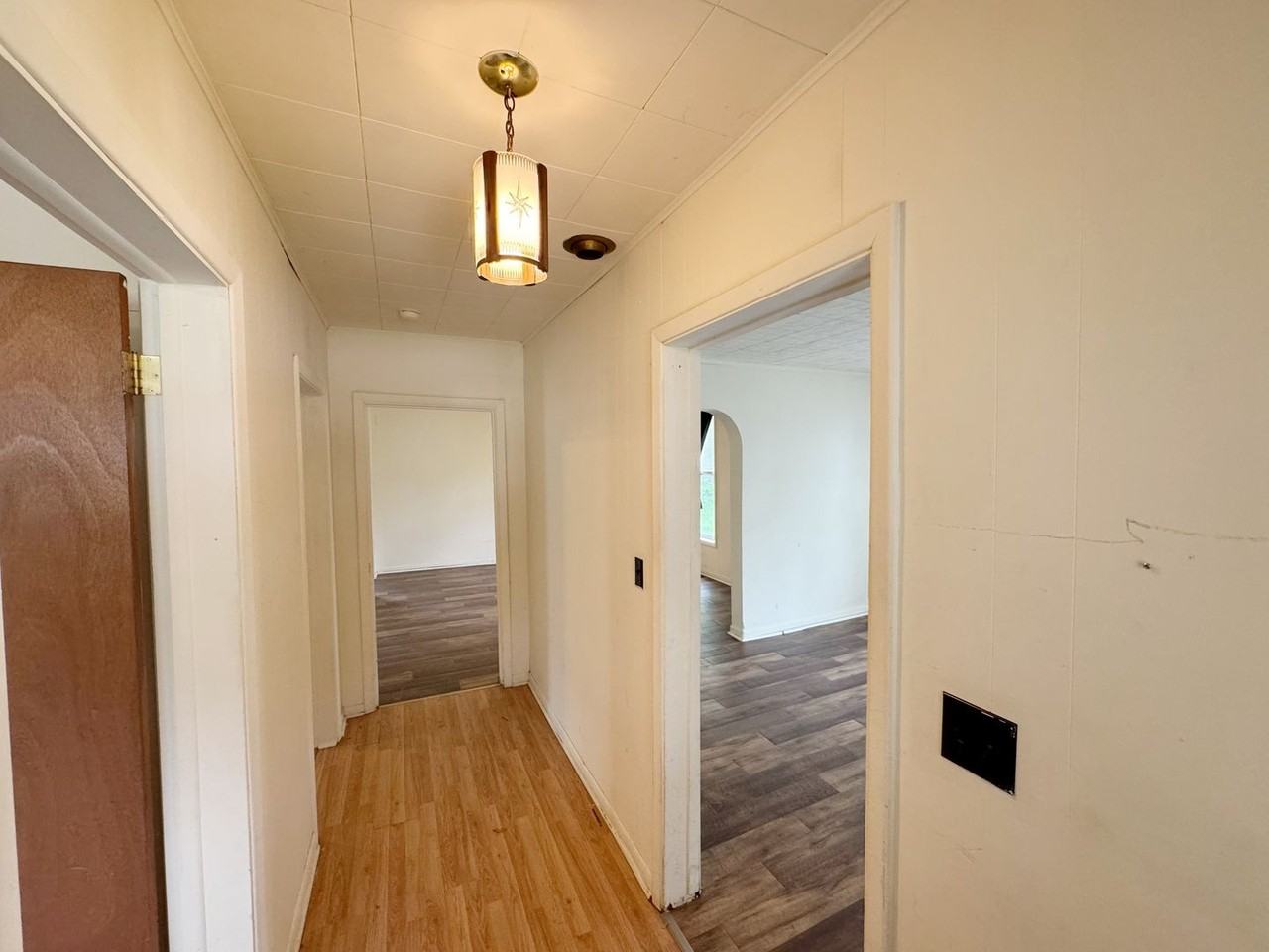 312 Jackson St - Photo 4 of 24