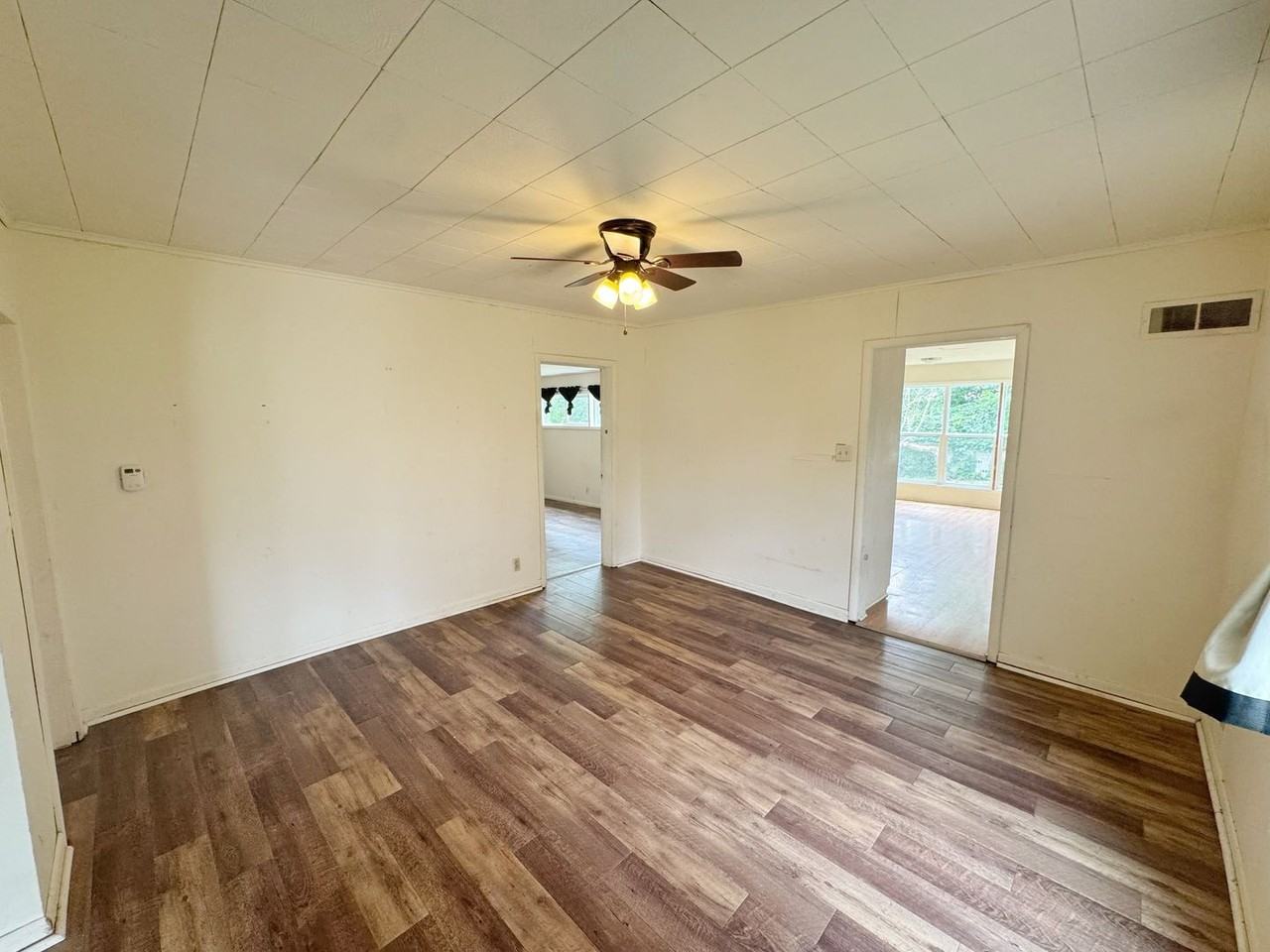312 Jackson St - Photo 7 of 24