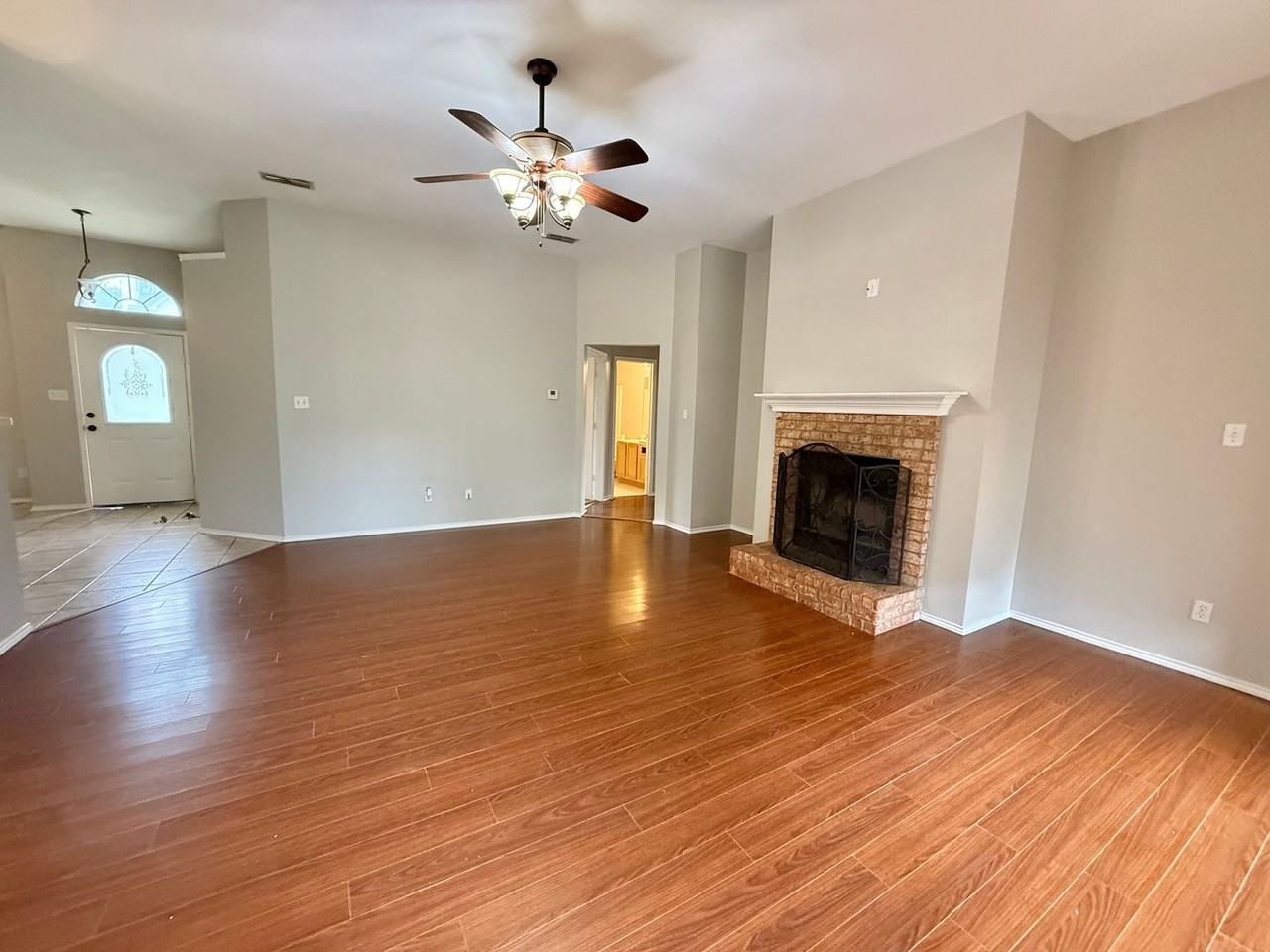 601 Morningside - Photo 4 of 24