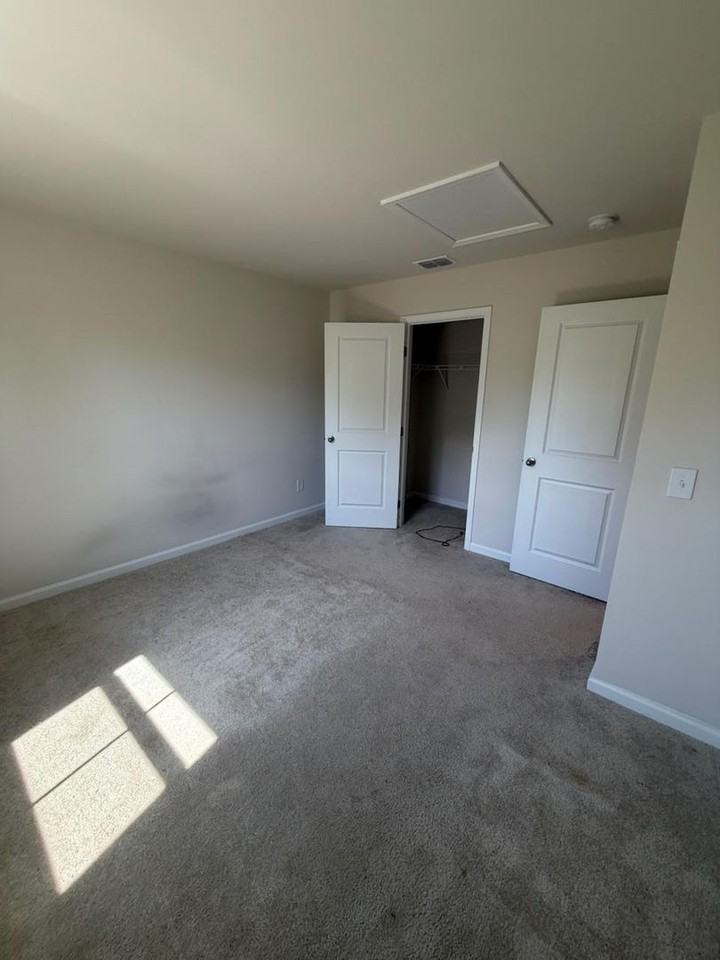 131 Highland Station Dr - Photo 4 of 18