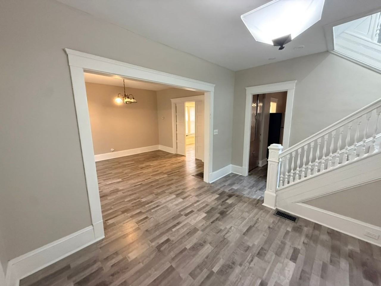 2091 W 100th St - Photo 3 of 17