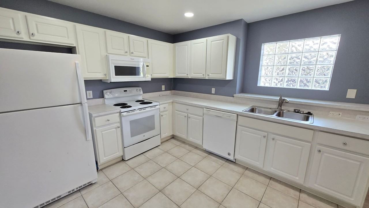 104 Charles Dr - Photo 6 of 25