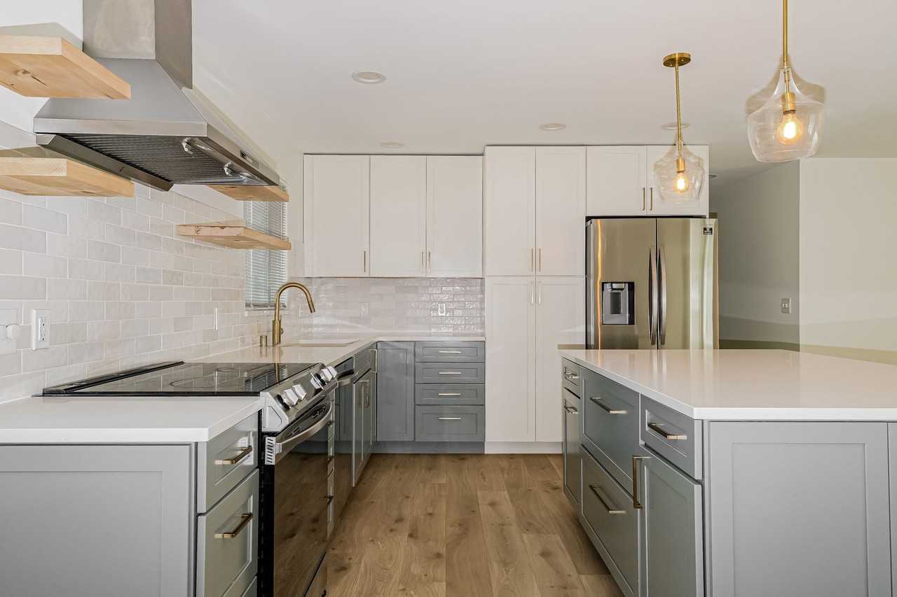 9629 12th Ave Sw - Photo 3 of 26