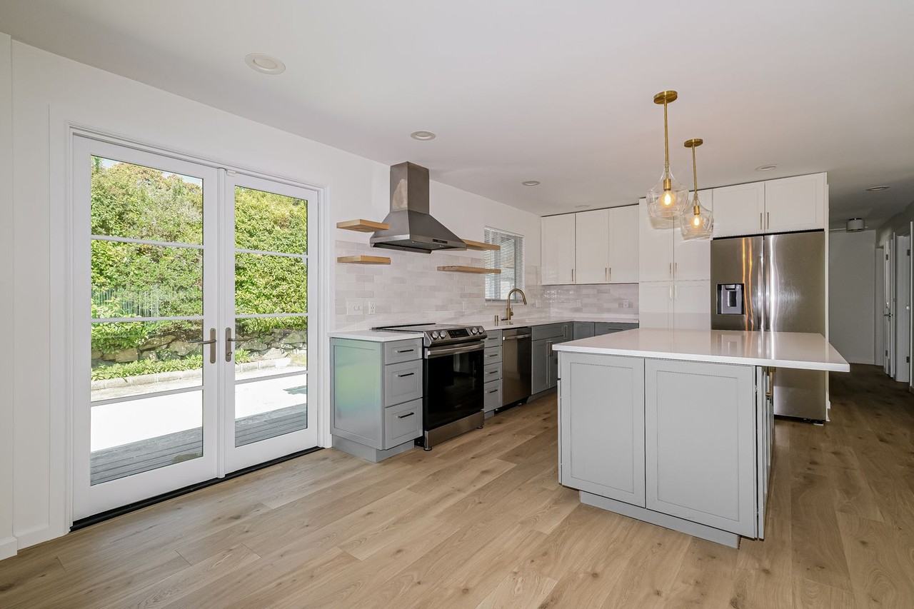 9629 12th Ave Sw - Photo 4 of 26