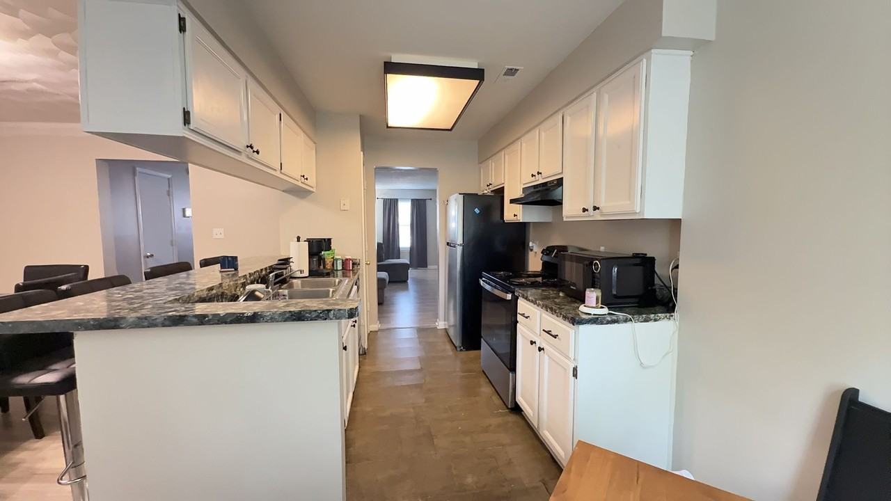 17 S Gawain Way - Photo 3 of 16