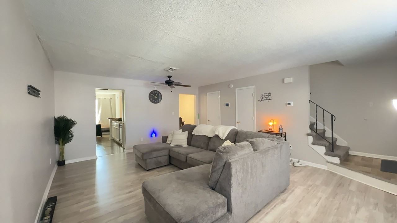 17 S Gawain Way - Photo 6 of 16